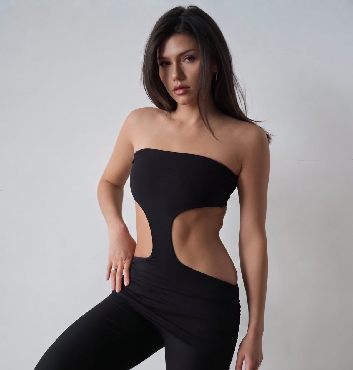 the inés top - a clean-lined top with a single cut-out